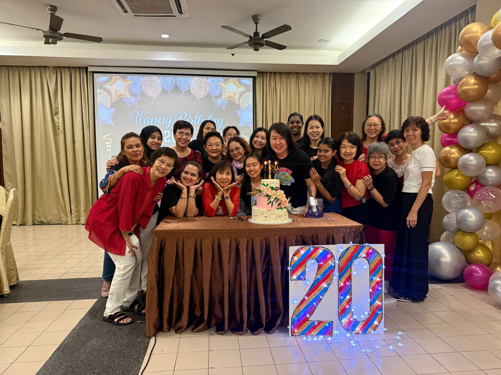 Past and present Dloving team members reunited at the twentieth-anniversary dinner