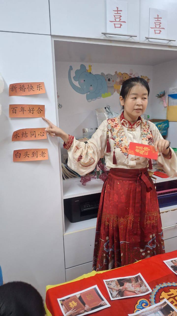 Creative Mandarin learning at Dloving